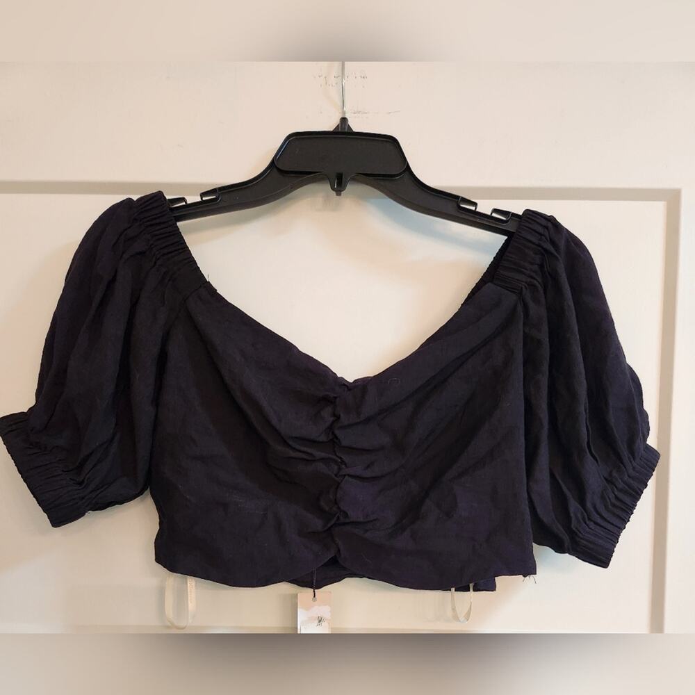 Bcbgeneration off the shoulder crop top. Size Small. Nwt